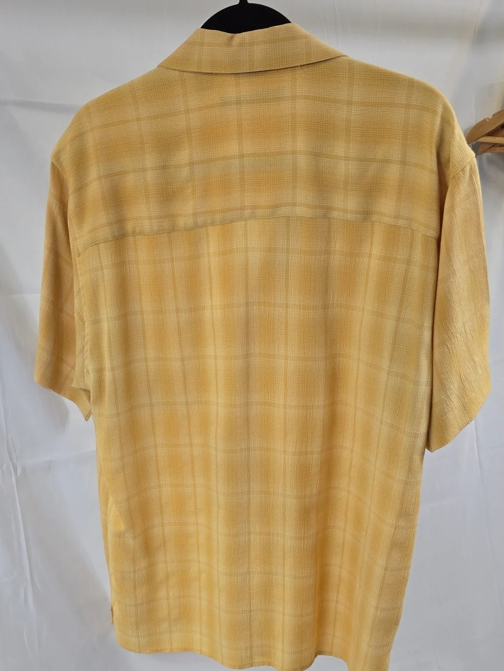 John Henry Men’s Short Sleeve Button-Up Shirt in Light Yellow Plaid Medium